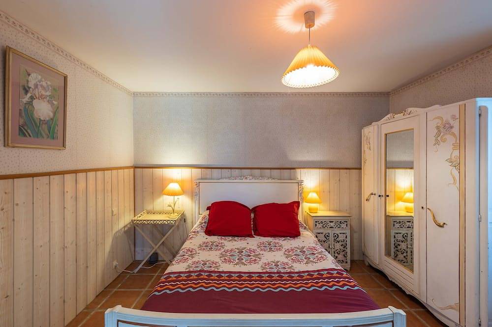 Appartement entier, Appartement plain pied, 3 étoiles, aux portes de Céret. in Céret, Côte méditerranéenne (France)