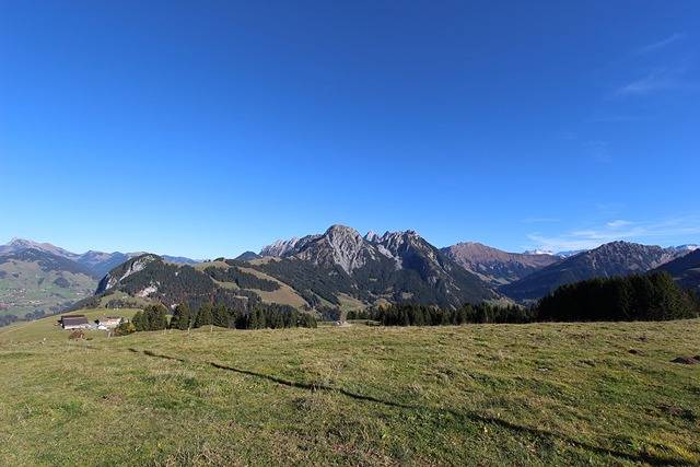 Gîte pour 7 personnes, avec jardin, adapté aux familles à Château-d' Œx - 4