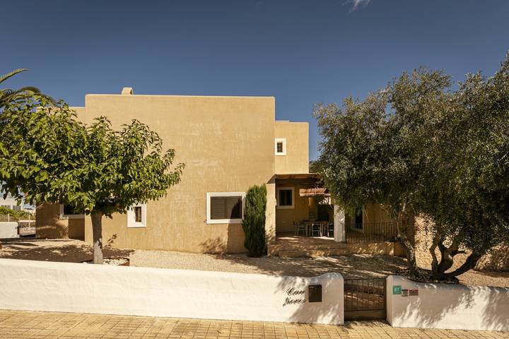 Villa für 10 Personen, mit Garten und Balkon - 1