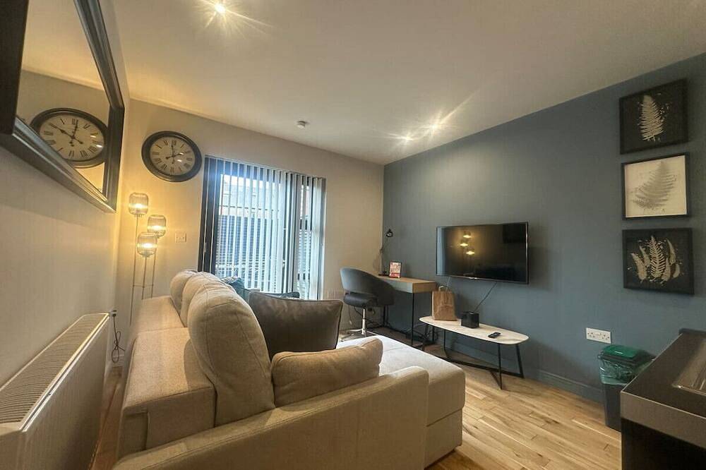 Ganze Wohnung, 1Bd Apt w/Pvt Terrace in Cardiff, Cardiff und Umgebung