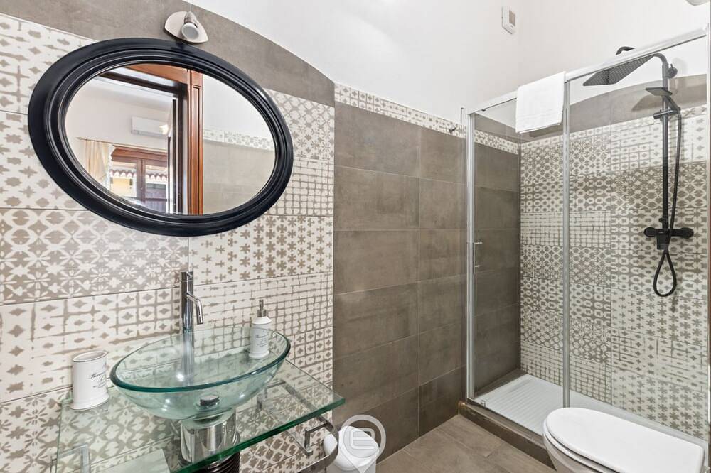 Domo Antico Borgo - Royal Room in Oristano, Campidano