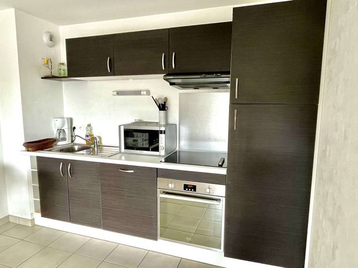 Ganze Wohnung, Étel - 2-Zimmer-Wohnung mit Balkon und Parkplatz, strandnah in Étel, Côte des Mégalithes