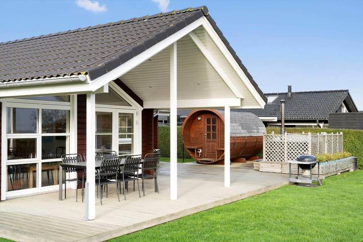 Ferienhaus für 6 Personen, mit Terrasse und Sauna in Hejlsminde - 3
