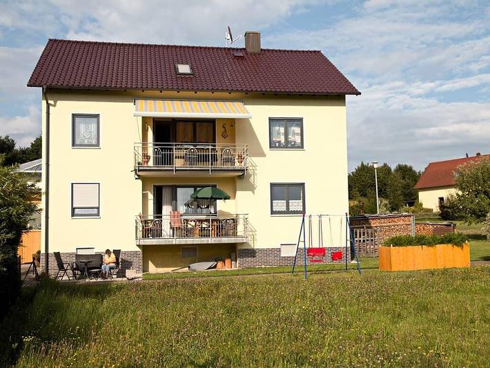 Ferienhaus für 4 Personen, mit Garten in Moosbach