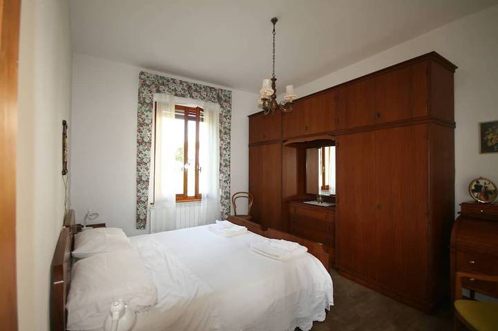 Geräumige Familienvilla in Barga mit weitläufiger Terrasse, atemberaubender Aussicht und kostenloses Wifi in Barga, Parco Regionale delle Alpi Apuane