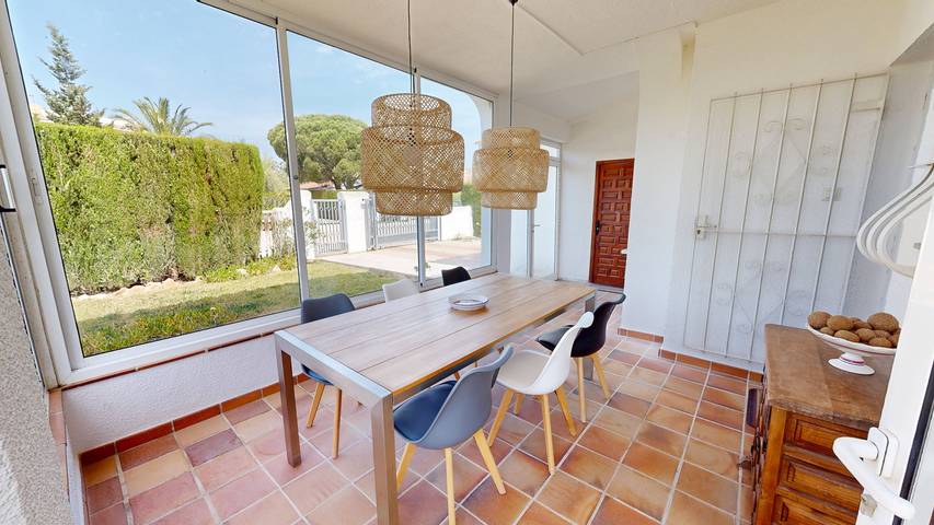 Casa rural para 8 personas, con terraza y jardín en La Ampolla - 2