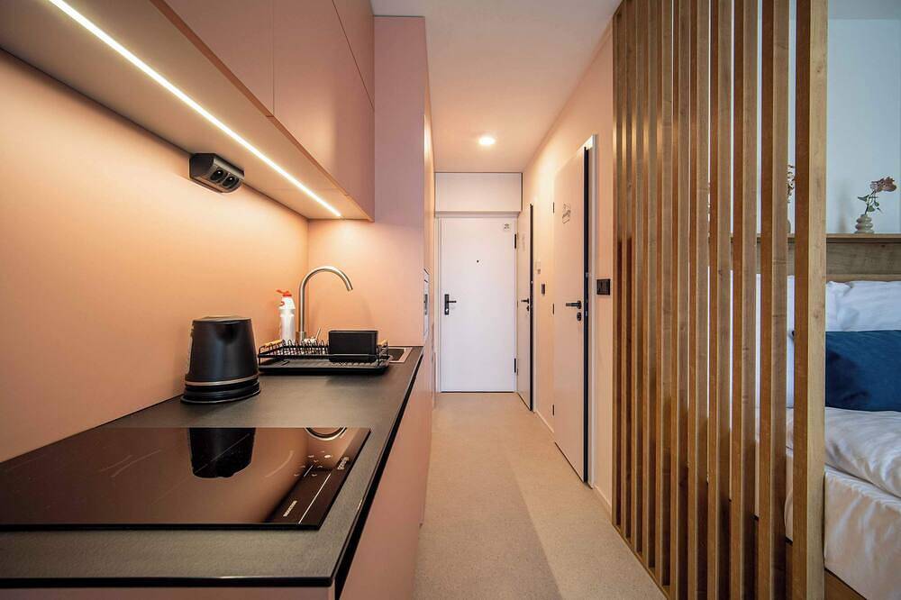 Ganze Wohnung, Warm Corner Studio at Kosmalt with Balcony in Kaschau, Ostslowakei