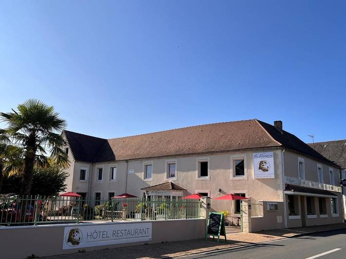 Hôtel pour 3 personnes, avec piscine et jardin, animaux acceptés à La Coquille - 2