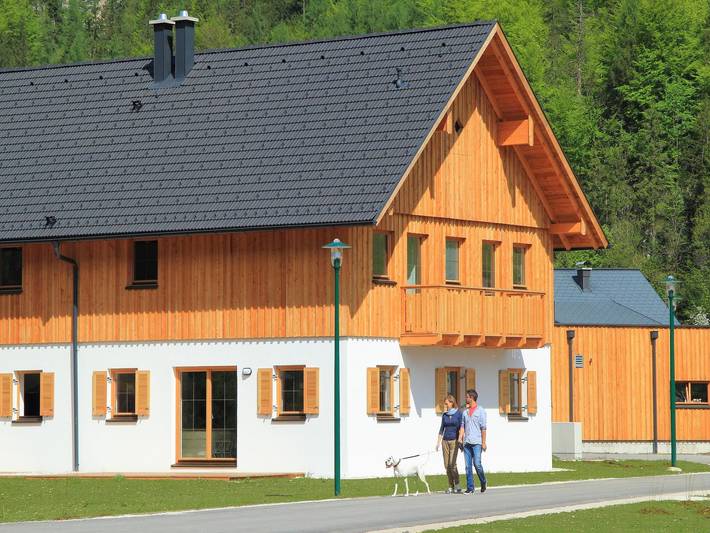 Ferienwohnung für 4 Personen, mit Balkon und Terrasse sowie Garten und Pool im Salzkammergut