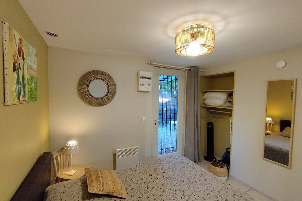 Onafhankelijk appartement met tuin, op 5 minuten van het strand van Bormes les Mimosas in Bormes-les-Mimosas, Nationaal park Port-Cros