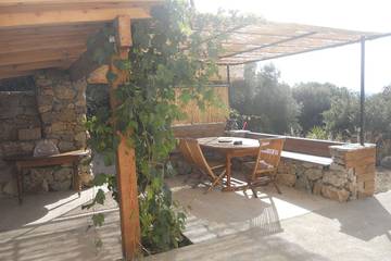 Gîte pour 4 personnes, avec balcon et jardin à Urtaca