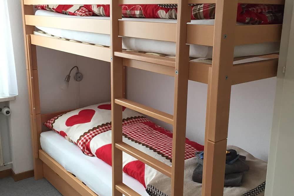 Ganze Wohnung, Familienfreundliche gemütliche Ferienwohnung in ruhiger Lage in Schatzalp, Davos