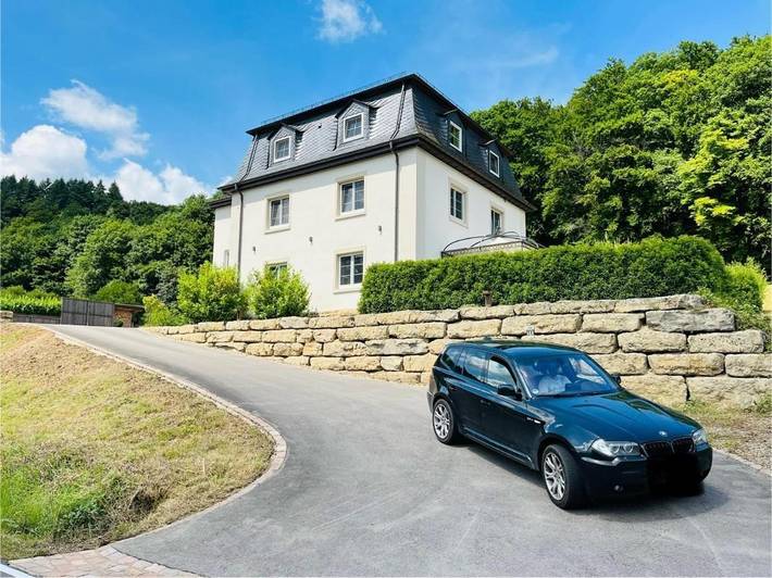 Gîte pour 2 personnes, avec Balcon et Terrasse ainsi que Jacuzzi et Jardin à Bollendorf