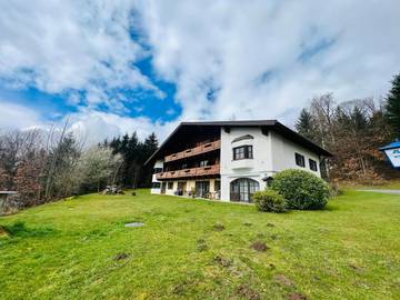 Ferienwohnung für 4 Personen, mit Balkon und Ausblick in Hauzenberg