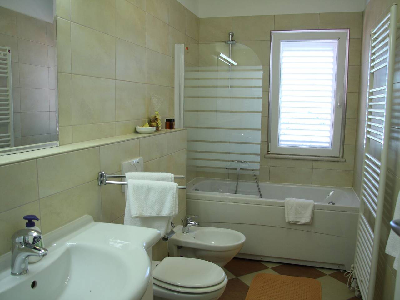 Hel lejlighed, Villa Alegria Cavtat - Lejlighed med 1 soveværelse med balkon og havudsigt (Lejlighed A) in Cavtat, Dubrovnik-Neretva