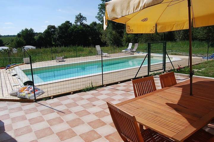 Gîte pour 5 personnes, avec jardin à Saint-Germain-de-Vibrac