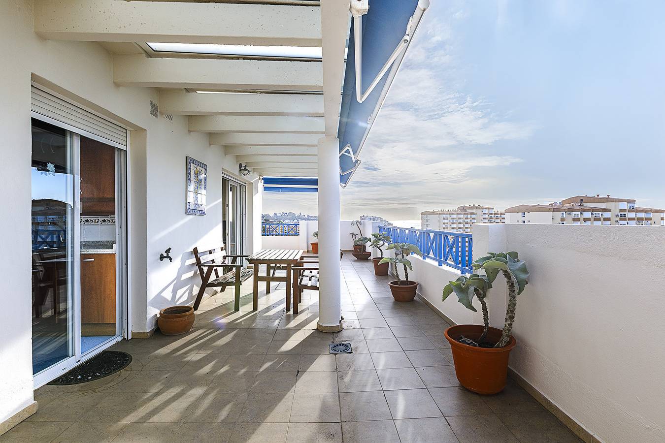 Apartamento entero, A&N Sea View Rooftop Haven – Algarrobo Costa in Playa de Mezquitilla (Algarrobo), Algarrobo