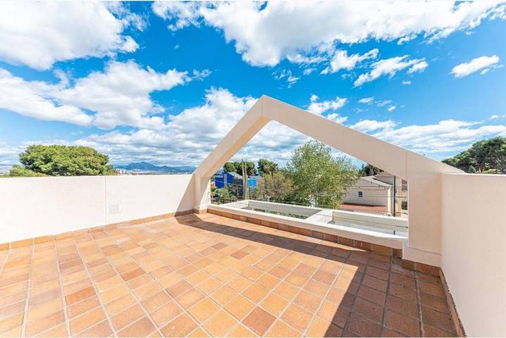 Villa pour 16 personnes, avec piscine ainsi que jardin et jacuzzi à Alicante - 2