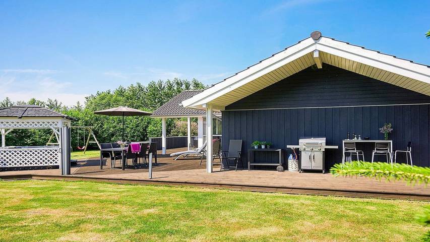 Ferienhaus für 9 Personen, mit Terrasse und Whirlpool in Balka Strand - 3
