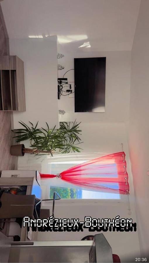 Gîte pour 2 personnes, avec vue à Andrézieux-Bouthéon - 2