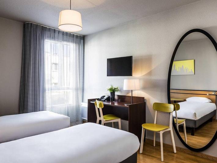 Appart’hôtel pour 2 personnes, avec Jardin et Vue à Vanves