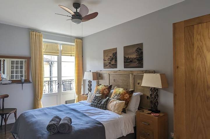 Gîte pour 4 personnes, avec piscine ainsi que jardin et balcon à Monpazier - 2