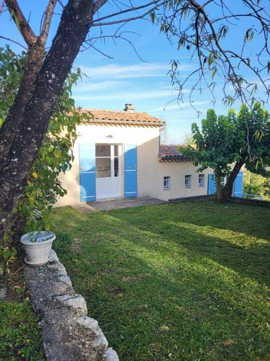 Appartement de vacances pour 4 personnes, avec vue et jardin