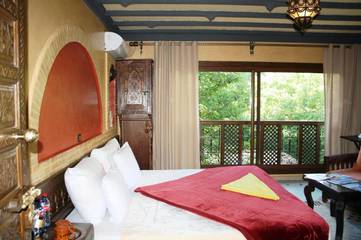Chambre d’hôte pour 2 personnes, avec piscine et jardin dans Imlil
