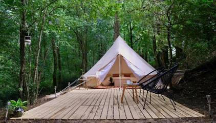 Tente pour 2 personnes, avec vue et jardin, animaux acceptés dans le Gers