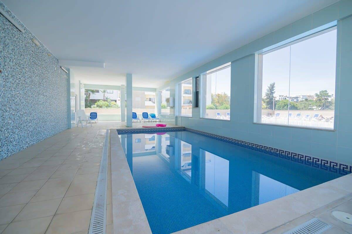 Ganze Wohnung, Palmeiras Apartment - Two Bedrooms in Lagos & pool in São Sebastião, Lagos