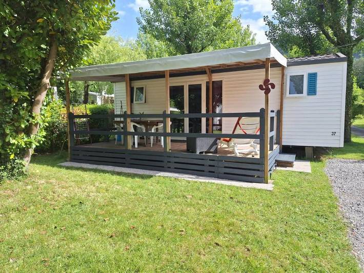 Camping pour 4 personnes, avec Terrasse ainsi que Jardin et Vue