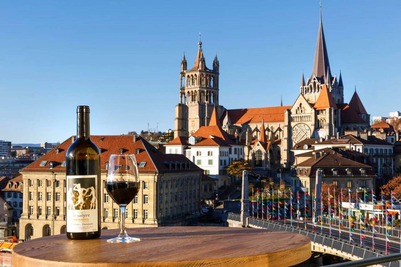 Swiss Wine by Fassbind in Lausanne, Lac Léman