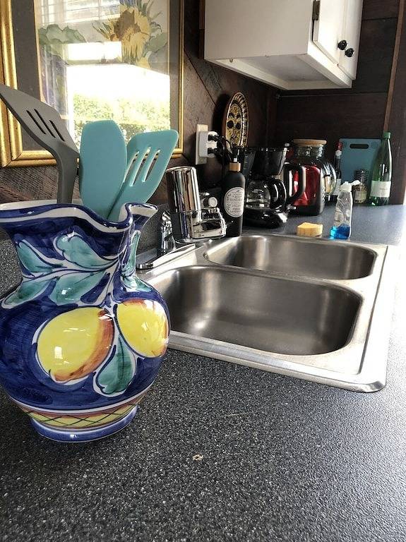 Vacation rental for 2 people, with hot tub and yard as well as terrace in Uptown