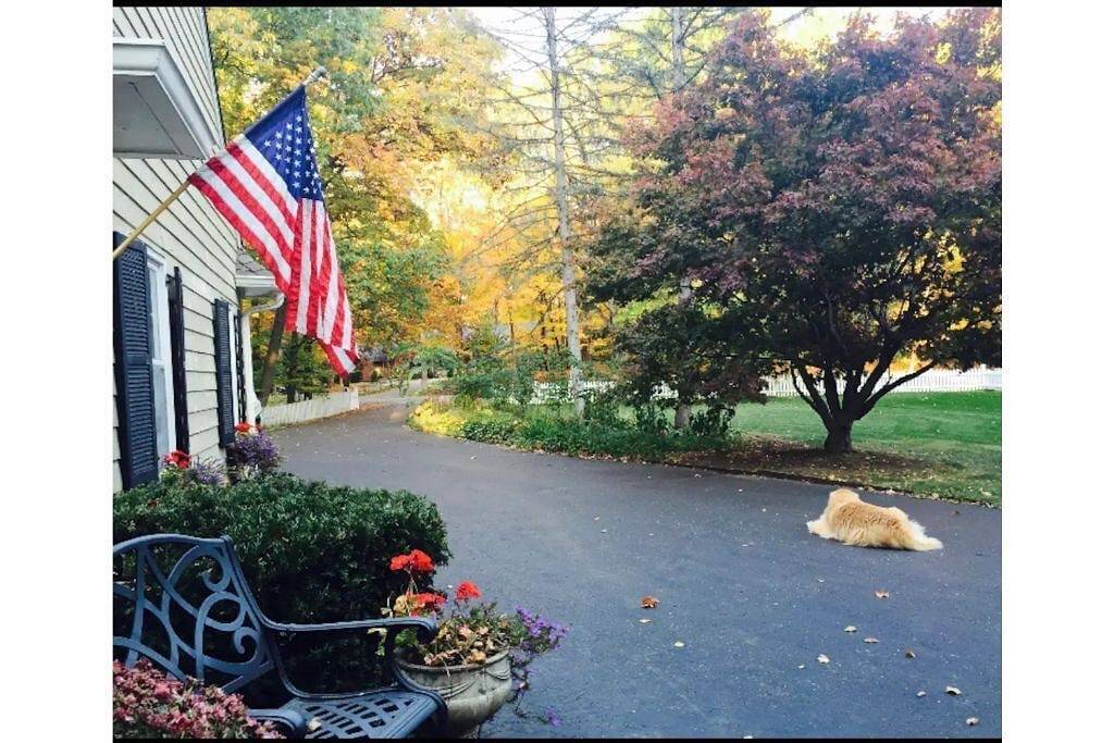 Ganze Wohnung, Fox Knoll 1-Studio-Sleeps 2-Beautiful Setting! Indy 500! Grand Park, Concerts! in Indianapolis, Indiana