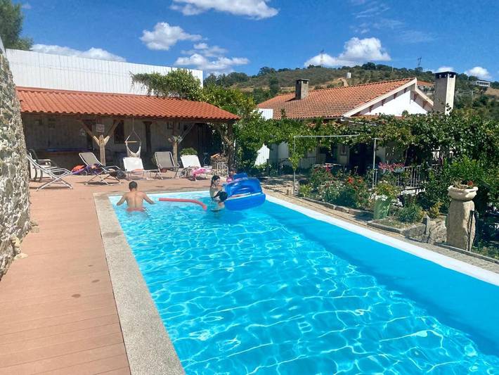 Gîte pour 8 personnes, avec piscine ainsi que vue et jardin dans Macedo de Cavaleiros - 4