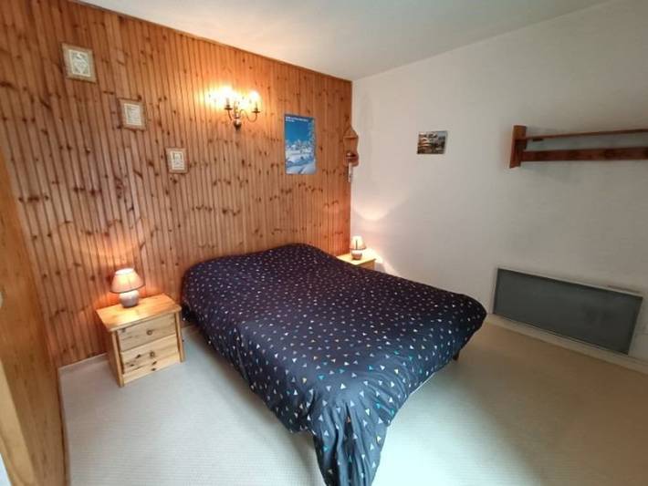 Appartement entier, Appartement cosy 6 pers, proche pistes, balcon, casier à skis, parking gratuit in La Pierre Saint-Martin, Arette