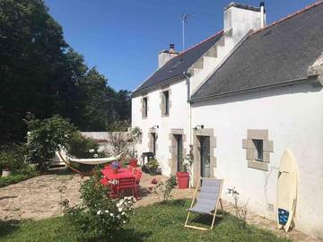 Location de vacances pour 6 personnes, avec jardin à Cléden-Cap-Sizun