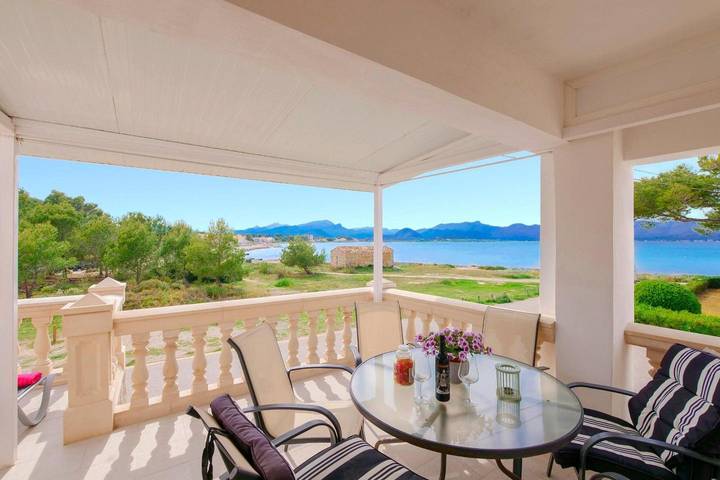 Entire apartment, Apartment Puesta de Sol with Sea View, Mountain View, Wi-Fi, A/C & Terrace in Platja del Corral d'en Bennàssar (Alcúdia), Alcúdia