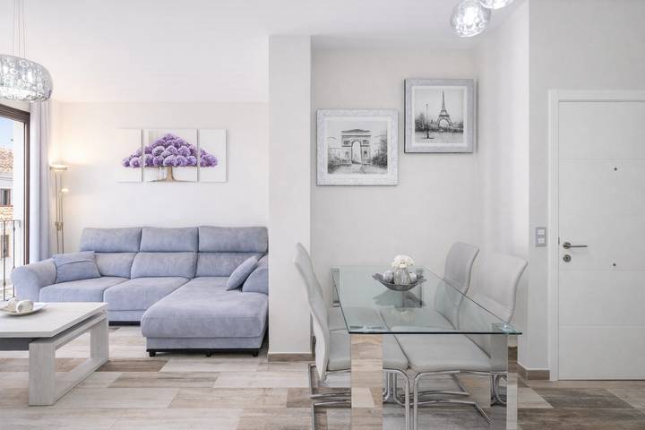 Ganze Wohnung, Cubo's Urban Suite Town Centre in Alhaurín el Grande, Cordillera Penibética