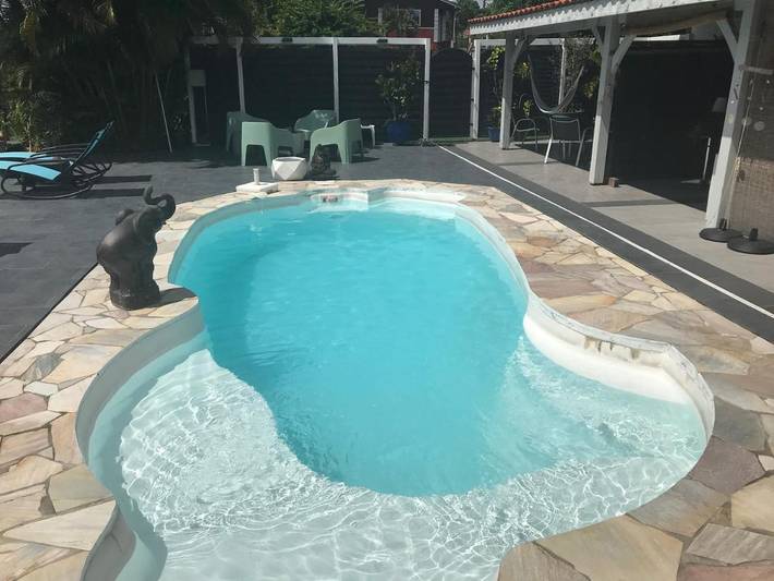 Appartement de vacances pour 2 personnes, avec jardin et piscine