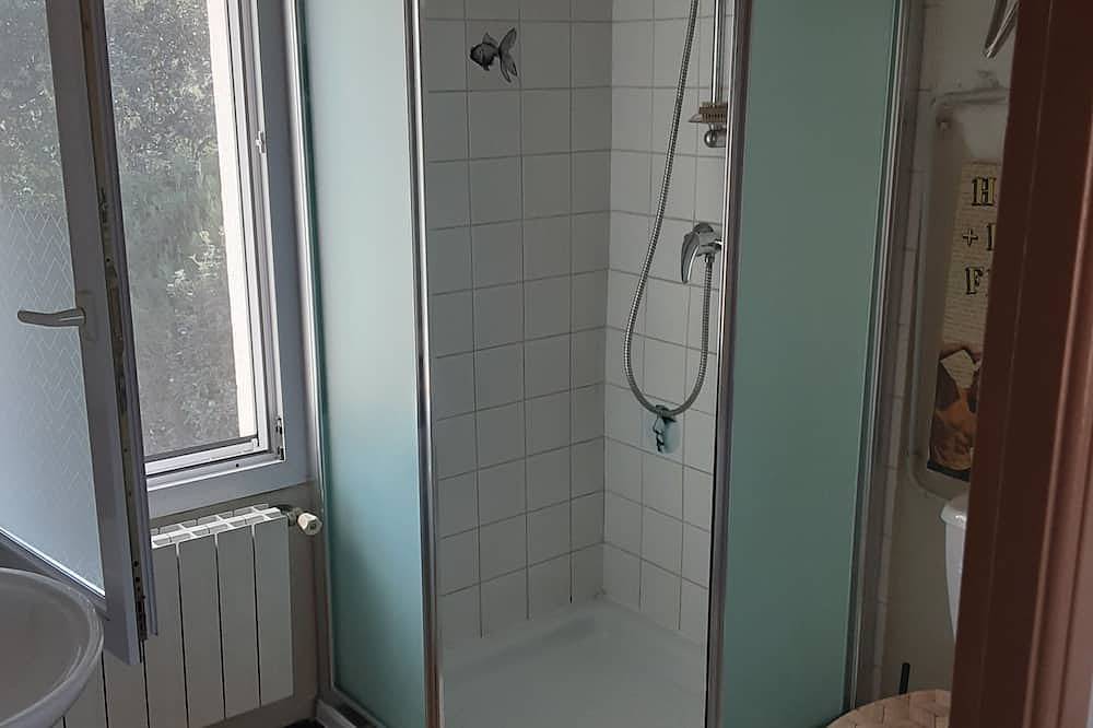 Welcome to this cosy little 40 sq. m. nest with access to the garden. in Vauvert, Region de Nimes