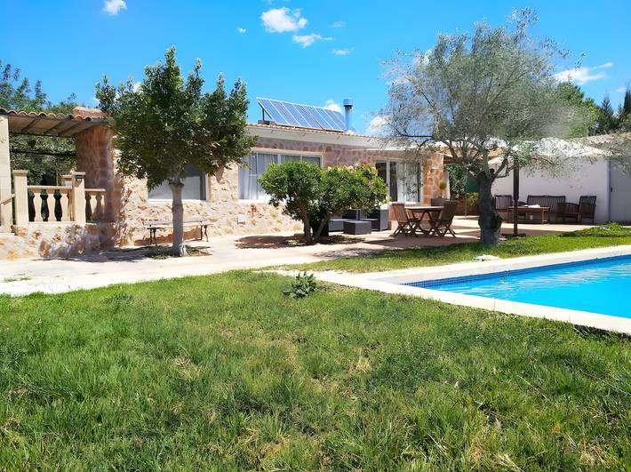 Casa de férias 'Son Blau' com piscina privada e vistas para a montanha in Llucmajor, Majorca (Sul)