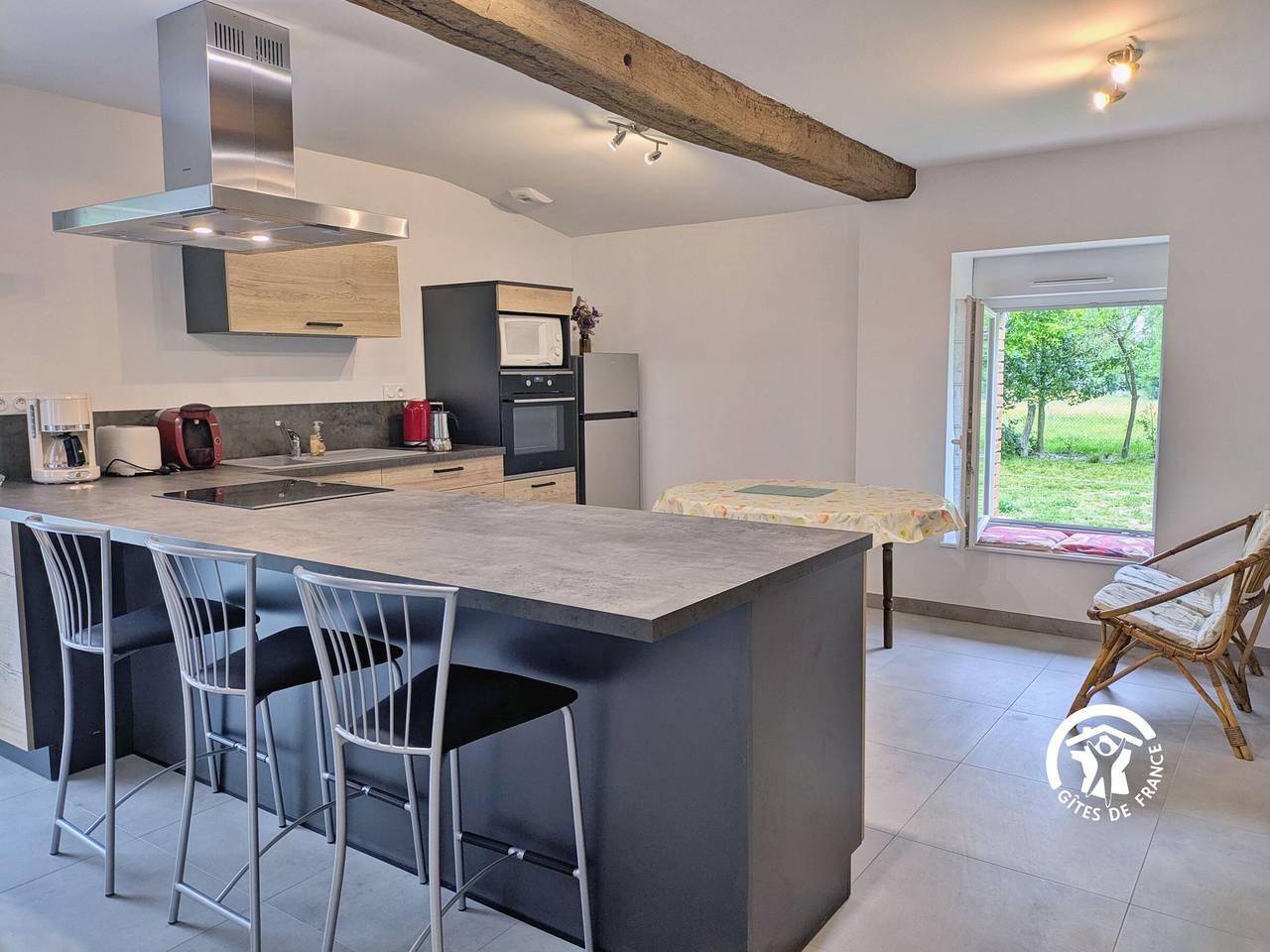 Gîte confortable pour 6 pers. avec grande terrasse in Saint-Michel-de-la-Roë, Mayenne