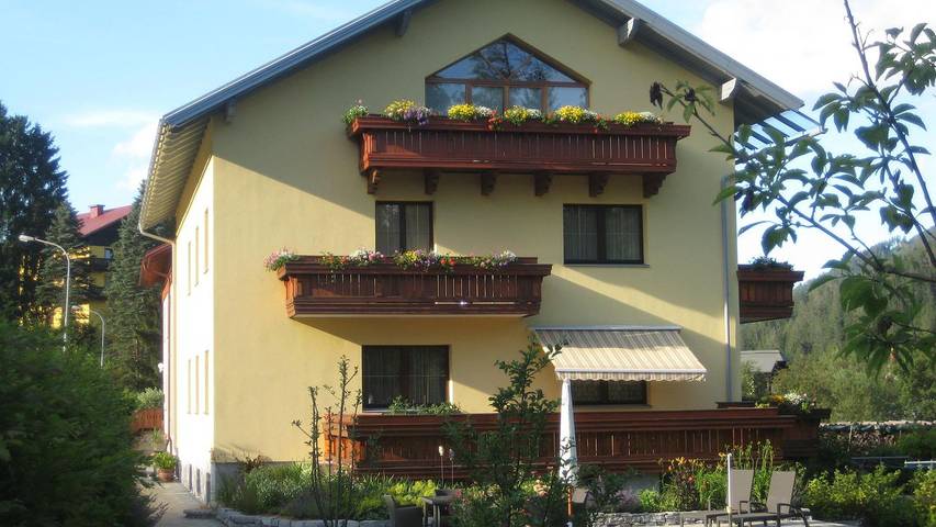 Ferienwohnung für 3 Personen, mit Garten und Ausblick, kinderfreundlich in Mitterbach am Erlaufsee