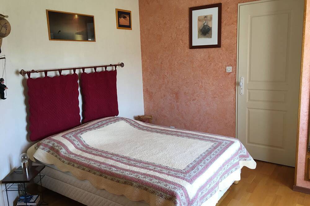 La Bastide des Coutilles in Cabrières-d'Avignon, Parc naturel régional du Luberon