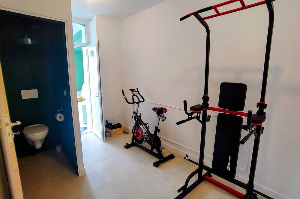 Ganze Wohnung, Sea view apartment, near town center in Brest, Brest und Umgebung