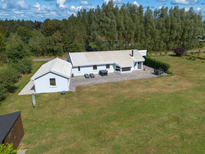 Feriehus for 9 personer, med Terrasse i Jerup