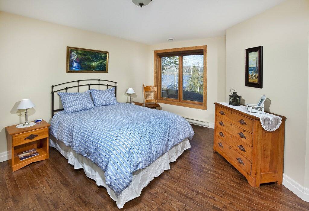 Les Echos du Fleuve, neues Haus am Ufer des Saint-Lawrence, Ski Le Massif in Le Massif