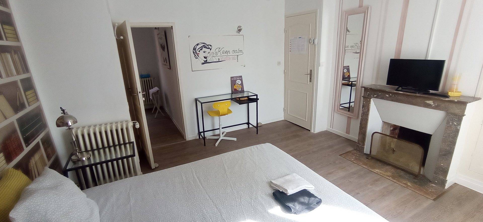 Alex Guest House - Chambre Jaune in Dozulé, Région de Lisieux