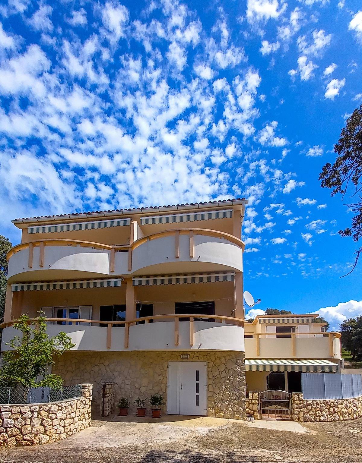 Appartement entier, One bedroom apartment near beach Cove Mulobedanj, Pag A-6275-d in Novalja, Pag